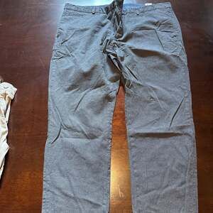 Massimo Dutti Men's Gray Structured Knit Trousers 40